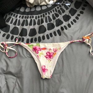 Frankie’s bikinis Marley bottoms
